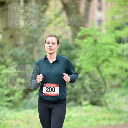 19.04.2026 - Hammer Lauf Dr. Thomas Lammeyer http://msf.ph/oto/9539366 19.04.2026 10:39:45 Laufen 200 meine-sportfotos.de