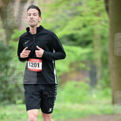19.04.2026 - Hammer Lauf Dr. Thomas Lammeyer http://msf.ph/oto/9539490 19.04.2026 10:40:17 Laufen 1201 meine-sportfotos.de