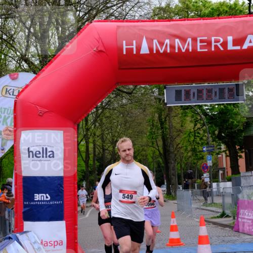 19.04.2026 - Hammer Lauf Tim E. http://msf.ph/oto/9539607 19.04.2026 11:36:20 Ziel 412, 549, 987, 990, 1096 meine-sportfotos.de