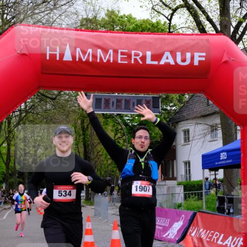 19.04.2026 - Hammer Lauf Tim E. http://msf.ph/oto/9539775 19.04.2026 11:37:26 Ziel 9, 10, 534, 1907 meine-sportfotos.de