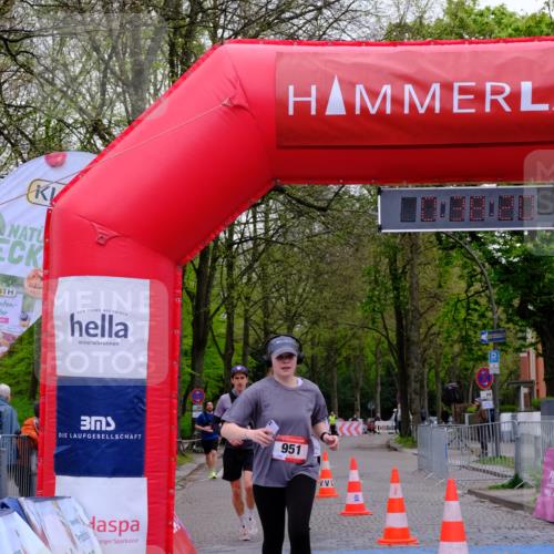19.04.2026 - Hammer Lauf Tim E. http://msf.ph/oto/9539881 19.04.2026 11:38:28 Ziel 420, 951, 1928 meine-sportfotos.de
