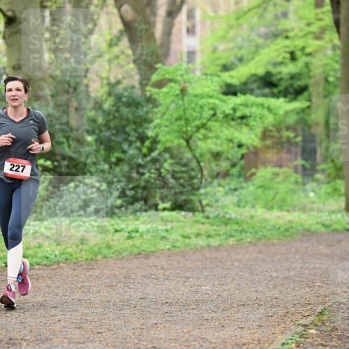 19.04.2026 - Hammer Lauf Dr. Thomas Lammeyer http://msf.ph/oto/9540142 19.04.2026 10:41:55 Laufen 227, 1568 meine-sportfotos.de