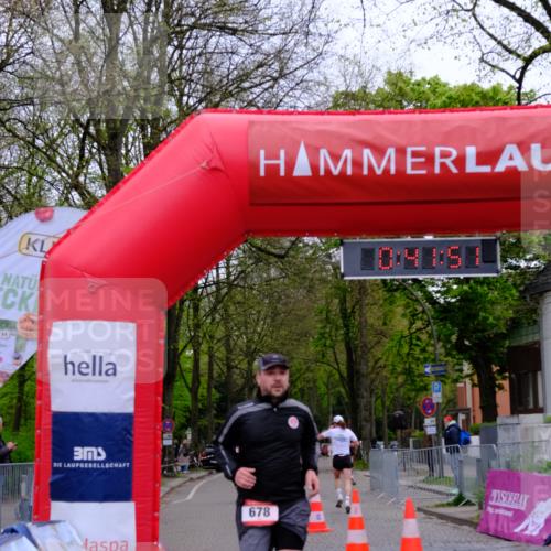 19.04.2026 - Hammer Lauf Tim E. http://msf.ph/oto/9540149 19.04.2026 11:41:59 Ziel 335, 349, 678, 1876 meine-sportfotos.de
