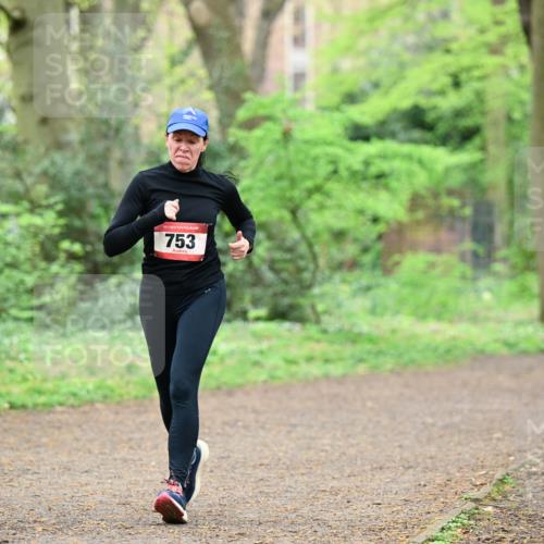 19.04.2026 - Hammer Lauf Dr. Thomas Lammeyer http://msf.ph/oto/9540259 19.04.2026 10:42:33 Laufen 753 meine-sportfotos.de