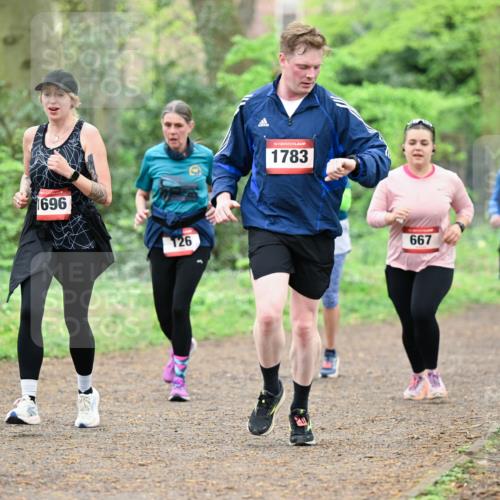 19.04.2026 - Hammer Lauf Dr. Thomas Lammeyer http://msf.ph/oto/9540485 19.04.2026 10:43:26 Laufen 1696, 126, 1783, 667, 652 meine-sportfotos.de