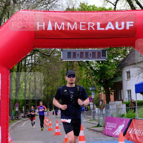19.04.2026 - Hammer Lauf Tim E. http://msf.ph/oto/9540728 19.04.2026 11:50:46 Ziel 218, 562, 772, 1292 meine-sportfotos.de