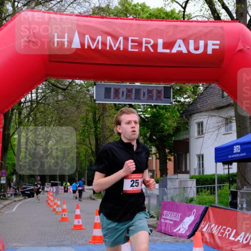 19.04.2026 - Hammer Lauf Tim E. http://msf.ph/oto/9540824 19.04.2026 11:51:36 Ziel 25 meine-sportfotos.de