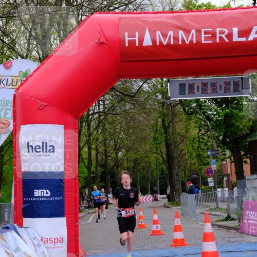 19.04.2026 - Hammer Lauf Tim E. http://msf.ph/oto/9540884 19.04.2026 11:53:05 Ziel 8, 21, 1027, 1858 meine-sportfotos.de