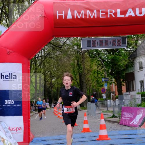 19.04.2026 - Hammer Lauf Tim E. http://msf.ph/oto/9540890 19.04.2026 11:53:06 Ziel 8, 20, 21, 1027, 1858 meine-sportfotos.de