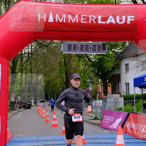 19.04.2026 - Hammer Lauf Tim E. http://msf.ph/oto/9540999 19.04.2026 11:53:56 Ziel 307, 601, 649 meine-sportfotos.de