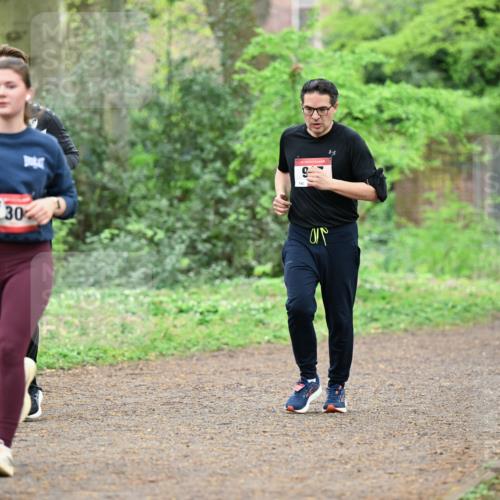 19.04.2026 - Hammer Lauf Dr. Thomas Lammeyer http://msf.ph/oto/9541013 19.04.2026 10:45:04 Laufen 660 meine-sportfotos.de