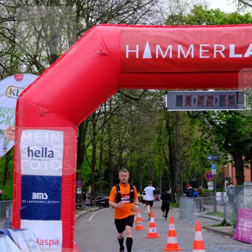 19.04.2026 - Hammer Lauf Tim E. http://msf.ph/oto/9541109 19.04.2026 11:55:20 Ziel 9, 10, 432 meine-sportfotos.de