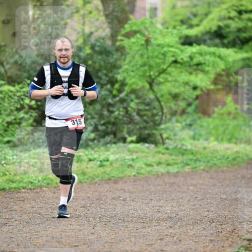 19.04.2026 - Hammer Lauf Dr. Thomas Lammeyer http://msf.ph/oto/9541125 19.04.2026 10:45:23 Laufen 148 meine-sportfotos.de