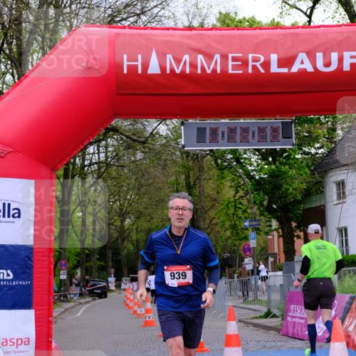 19.04.2026 - Hammer Lauf Tim E. http://msf.ph/oto/9541198 19.04.2026 11:56:36 Ziel 554, 620, 939 meine-sportfotos.de