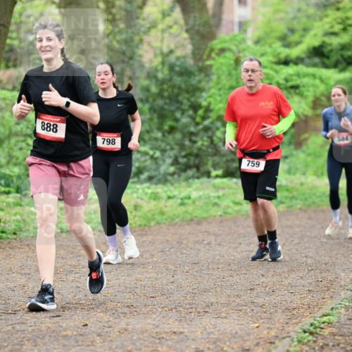 19.04.2026 - Hammer Lauf Dr. Thomas Lammeyer http://msf.ph/oto/9541250 19.04.2026 10:45:53 Laufen 888, 798, 759, 584 meine-sportfotos.de