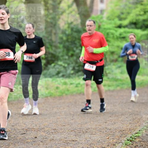 19.04.2026 - Hammer Lauf Dr. Thomas Lammeyer http://msf.ph/oto/9541254 19.04.2026 10:45:53 Laufen 798, 759 meine-sportfotos.de