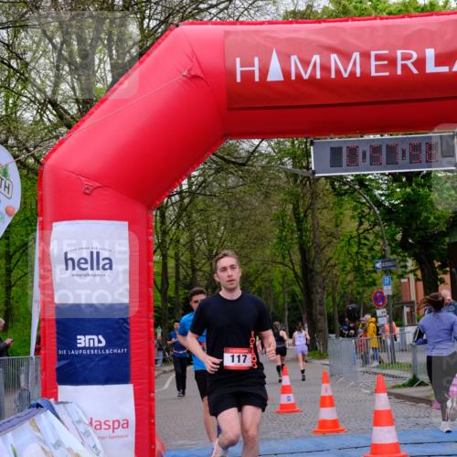 19.04.2026 - Hammer Lauf Tim E. http://msf.ph/oto/9541284 19.04.2026 11:58:04 Ziel 117, 193, 624, 637, 987, 1096 meine-sportfotos.de