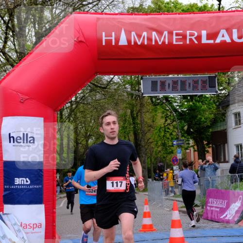 19.04.2026 - Hammer Lauf Tim E. http://msf.ph/oto/9541290 19.04.2026 11:58:04 Ziel 117, 193, 624, 637, 987, 1096 meine-sportfotos.de