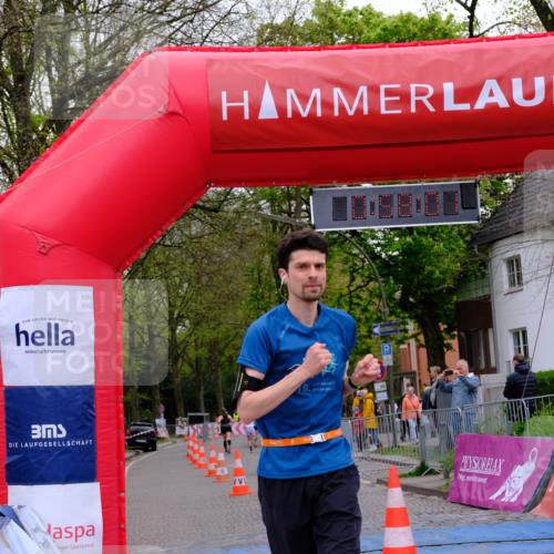 19.04.2026 - Hammer Lauf Tim E. http://msf.ph/oto/9541308 19.04.2026 11:58:09 Ziel 117, 193, 624, 637 meine-sportfotos.de