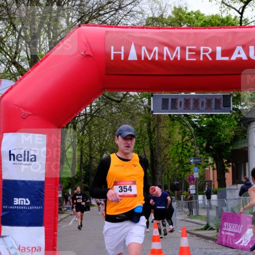 19.04.2026 - Hammer Lauf Tim E. http://msf.ph/oto/9541441 19.04.2026 12:00:15 Ziel 150, 353, 354, 467, 825, 830, 920 meine-sportfotos.de