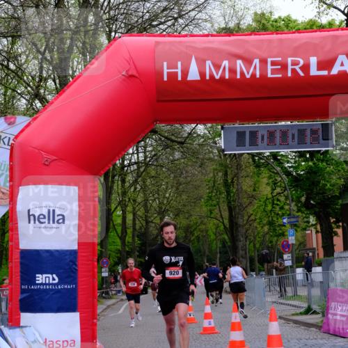 19.04.2026 - Hammer Lauf Tim E. http://msf.ph/oto/9541453 19.04.2026 12:00:20 Ziel 239, 354, 507, 536, 664, 830, 920, 1219 meine-sportfotos.de