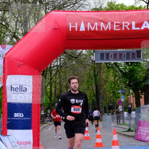 19.04.2026 - Hammer Lauf Tim E. http://msf.ph/oto/9541459 19.04.2026 12:00:21 Ziel 239, 507, 536, 664, 830, 920, 1219 meine-sportfotos.de