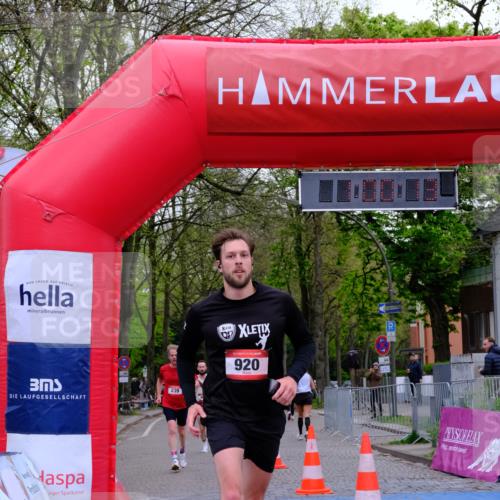 19.04.2026 - Hammer Lauf Tim E. http://msf.ph/oto/9541462 19.04.2026 12:00:21 Ziel 239, 507, 536, 664, 830, 920, 1219 meine-sportfotos.de