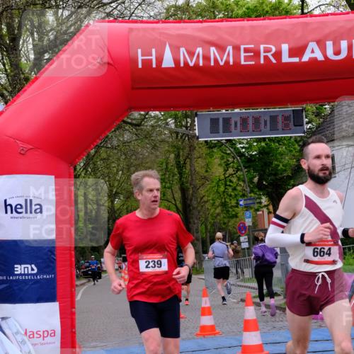 19.04.2026 - Hammer Lauf Tim E. http://msf.ph/oto/9541487 19.04.2026 12:00:24 Ziel 239, 507, 536, 664, 920, 1219 meine-sportfotos.de
