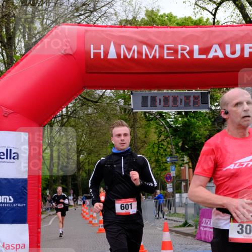 19.04.2026 - Hammer Lauf Tim E. http://msf.ph/oto/9542698 19.04.2026 12:00:57 Ziel 307, 407, 420, 601, 609, 766, 951, 1928 meine-sportfotos.de