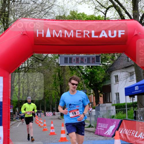 19.04.2026 - Hammer Lauf Tim E. http://msf.ph/oto/9543063 19.04.2026 12:04:20 Ziel 19, 326 meine-sportfotos.de