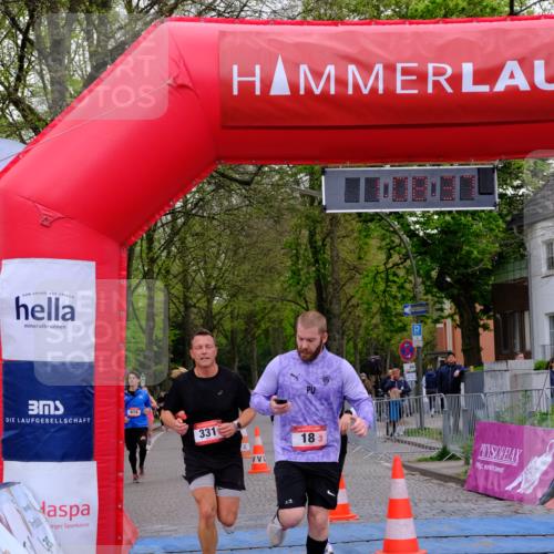 19.04.2026 - Hammer Lauf Tim E. http://msf.ph/oto/9543519 19.04.2026 12:08:45 Ziel 18, 331, 333, 349, 673, 674, 823 meine-sportfotos.de