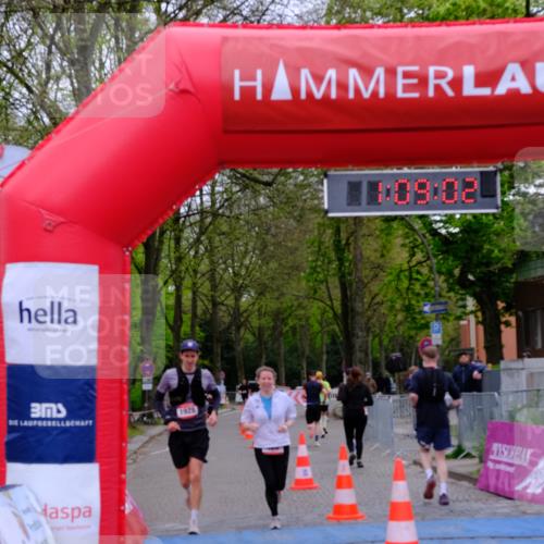 19.04.2026 - Hammer Lauf Tim E. http://msf.ph/oto/9543629 19.04.2026 12:09:10 Ziel 221, 409, 420, 486, 1208, 1841, 1928 meine-sportfotos.de