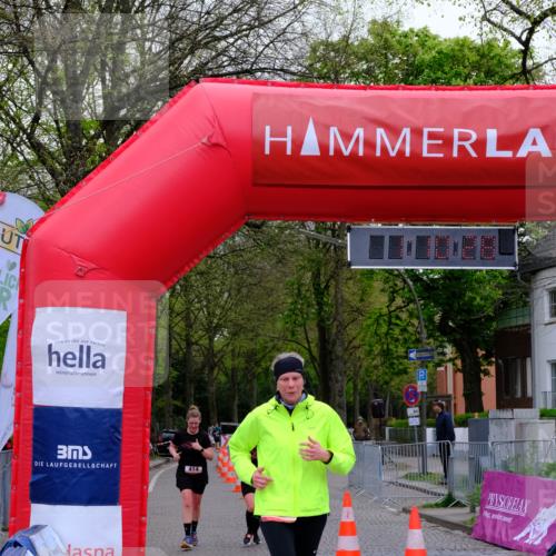 19.04.2026 - Hammer Lauf Tim E. http://msf.ph/oto/9543731 19.04.2026 12:10:36 Ziel 414, 416, 418 meine-sportfotos.de