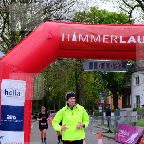 19.04.2026 - Hammer Lauf Tim E. http://msf.ph/oto/9543734 19.04.2026 12:10:36 Ziel 414, 416, 418 meine-sportfotos.de
