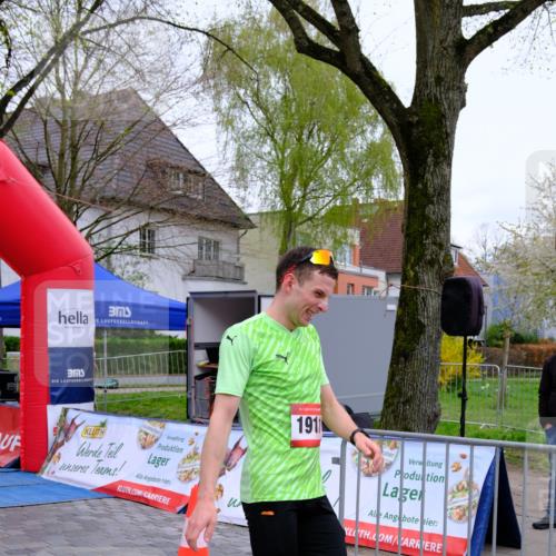 19.04.2026 - Hammer Lauf Tim E. http://msf.ph/oto/9544138 19.04.2026 12:15:38 Ziel 779, 939, 1884, 1911 meine-sportfotos.de