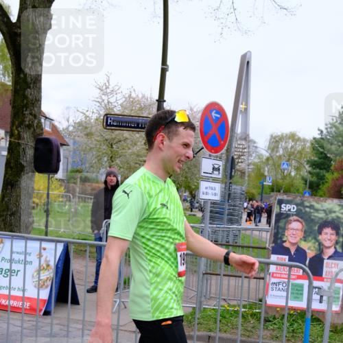 19.04.2026 - Hammer Lauf Tim E. http://msf.ph/oto/9544150 19.04.2026 12:15:39 Ziel 779, 1884, 1911 meine-sportfotos.de