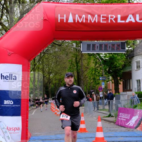 19.04.2026 - Hammer Lauf Tim E. http://msf.ph/oto/9544256 19.04.2026 12:17:53 Ziel 649, 678 meine-sportfotos.de