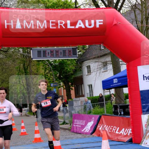19.04.2026 - Hammer Lauf Tim E. http://msf.ph/oto/9544709 19.04.2026 12:23:26 Ziel 19, 928, 969 meine-sportfotos.de