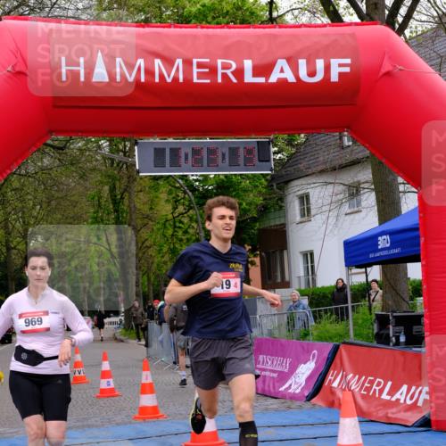 19.04.2026 - Hammer Lauf Tim E. http://msf.ph/oto/9544712 19.04.2026 12:23:27 Ziel 19, 928, 969 meine-sportfotos.de