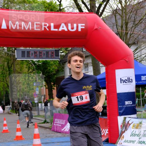19.04.2026 - Hammer Lauf Tim E. http://msf.ph/oto/9544718 19.04.2026 12:23:27 Ziel 19, 928, 969 meine-sportfotos.de