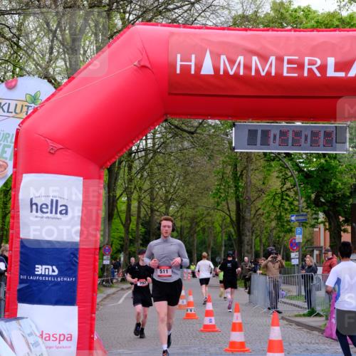 19.04.2026 - Hammer Lauf Tim E. http://msf.ph/oto/9544847 19.04.2026 12:25:40 Ziel 297, 511, 554, 929, 933 meine-sportfotos.de