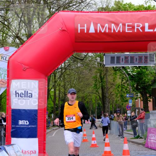 19.04.2026 - Hammer Lauf Tim E. http://msf.ph/oto/9545053 19.04.2026 12:27:14 Ziel 354, 637, 766, 920 meine-sportfotos.de