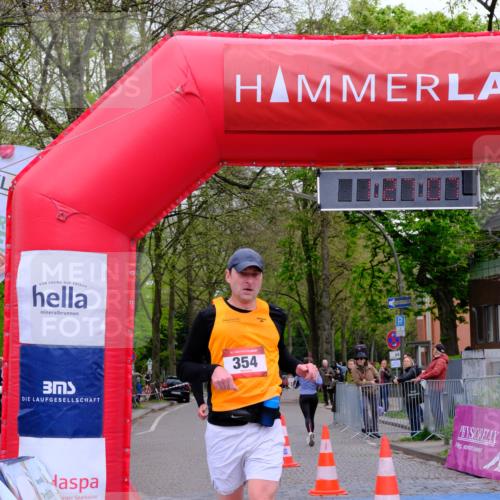19.04.2026 - Hammer Lauf Tim E. http://msf.ph/oto/9545059 19.04.2026 12:27:15 Ziel 354, 637, 920 meine-sportfotos.de