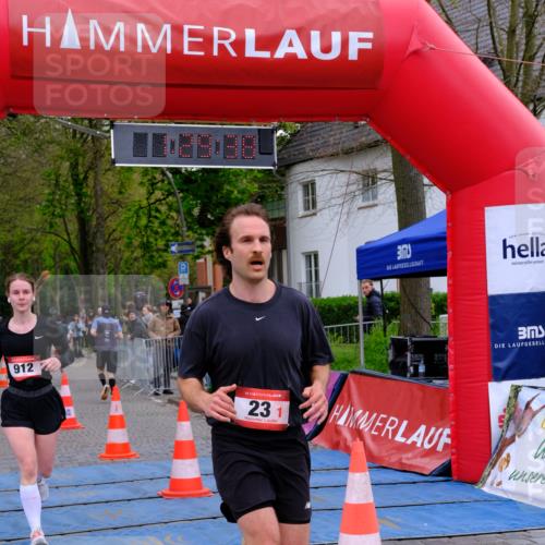 19.04.2026 - Hammer Lauf Tim E. http://msf.ph/oto/9545405 19.04.2026 12:29:46 Ziel 23, 138, 144, 145, 218, 349, 864, 912 meine-sportfotos.de