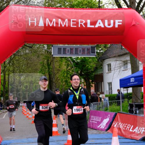 19.04.2026 - Hammer Lauf Tim E. http://msf.ph/oto/9545493 19.04.2026 12:31:09 Ziel 22, 406, 407, 534, 562, 928, 1907 meine-sportfotos.de