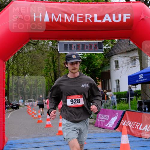19.04.2026 - Hammer Lauf Tim E. http://msf.ph/oto/9545508 19.04.2026 12:31:13 Ziel 345, 406, 407, 534, 562, 928, 1907 meine-sportfotos.de
