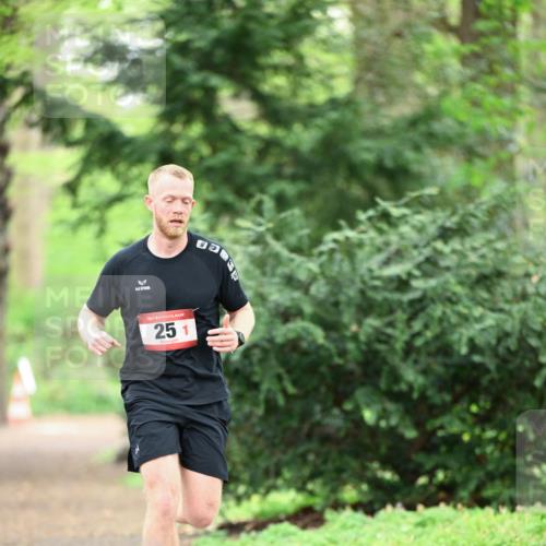 19.04.2026 - Hammer Lauf Dr. Thomas Lammeyer http://msf.ph/oto/9545513 19.04.2026 11:25:32 Laufen 251 meine-sportfotos.de