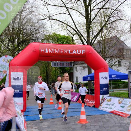 19.04.2026 - Hammer Lauf Tim E. http://msf.ph/oto/9545544 19.04.2026 12:31:50 Ziel 8, 123, 304, 306, 420, 450, 549, 690, 796, 1103, 1106, 1111, 1300, 1339, 1601, 1928 meine-sportfotos.de