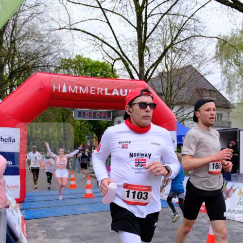 19.04.2026 - Hammer Lauf Tim E. http://msf.ph/oto/9545556 19.04.2026 12:31:52 Ziel 8, 123, 141, 304, 306, 420, 450, 549, 690, 1103, 1106, 1111, 1300, 1339, 1593, 1601, 1928 meine-sportfotos.de
