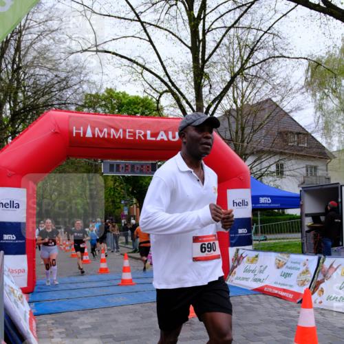 19.04.2026 - Hammer Lauf Tim E. http://msf.ph/oto/9545577 19.04.2026 12:31:56 Ziel 8, 123, 141, 255, 304, 306, 412, 420, 690, 1111, 1300, 1593 meine-sportfotos.de